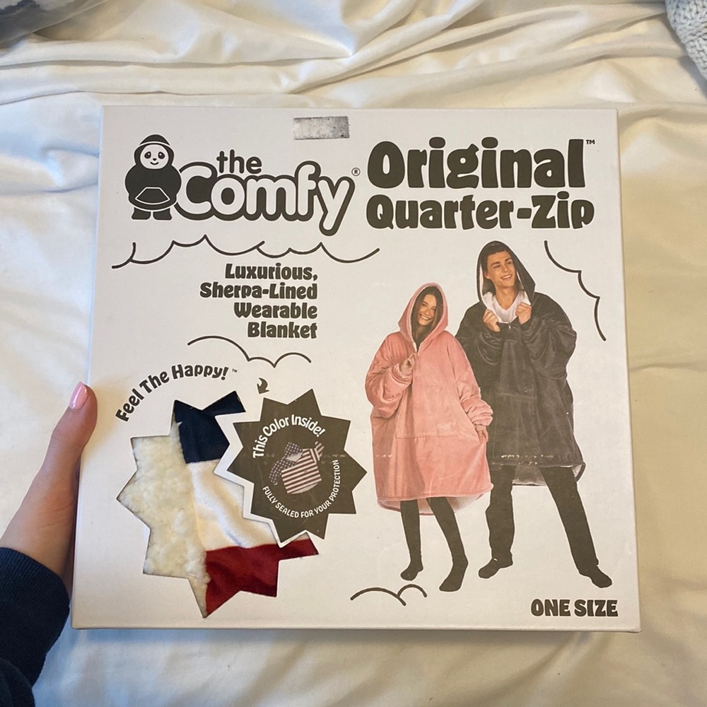 BRAND NEW NEVER OPENED The Comfy brand as seen on Shark Tank-American Flag